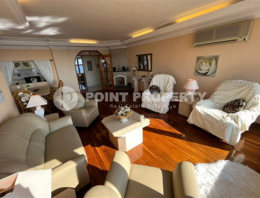 Центр Алании: меблированная четырехкомнатная квартира, 170м², с видом на Аланийскую крепость-id-2317-фото-4