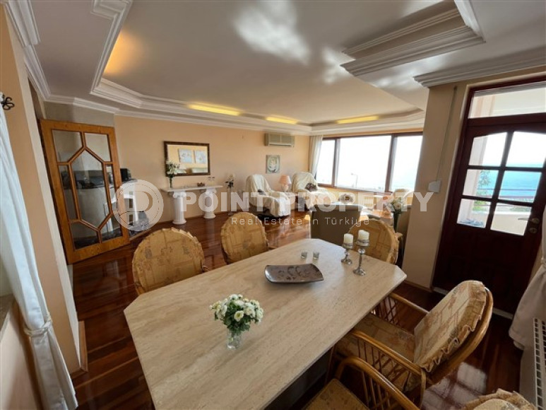 Центр Алании: меблированная четырехкомнатная квартира, 170м², с видом на Аланийскую крепость-id-2317-фото-5