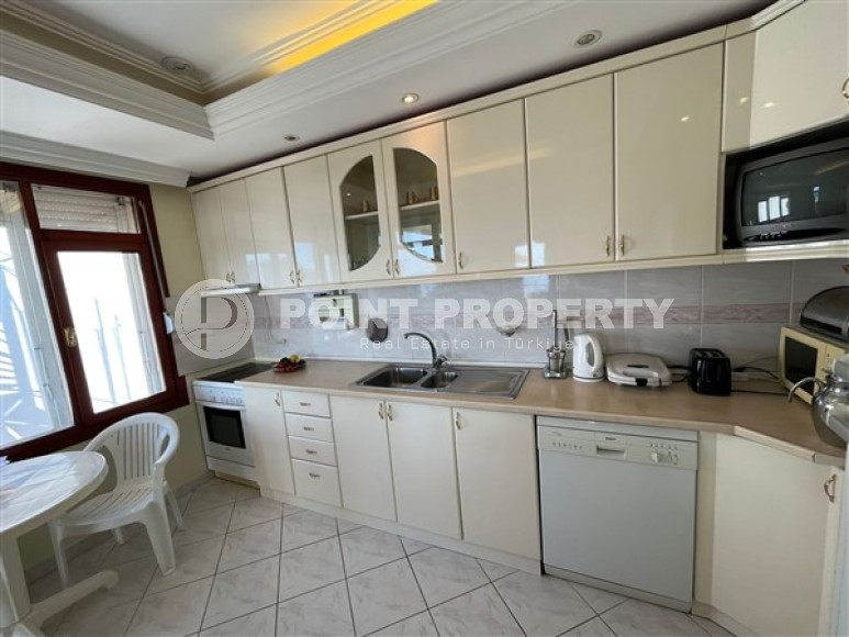 Центр Алании: меблированная четырехкомнатная квартира, 170м², с видом на Аланийскую крепость-id-2317-фото-6