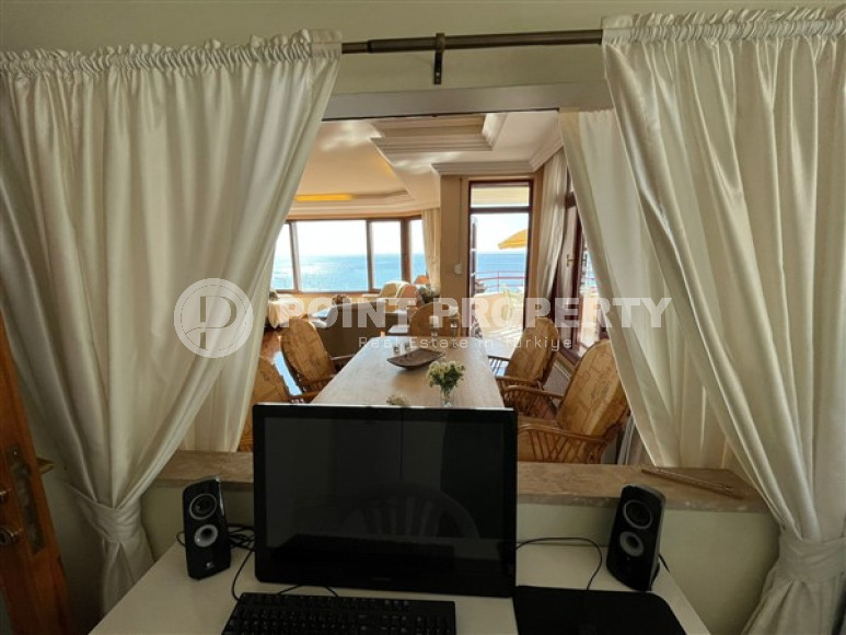 Центр Алании: меблированная четырехкомнатная квартира, 170м², с видом на Аланийскую крепость-id-2317-фото-9