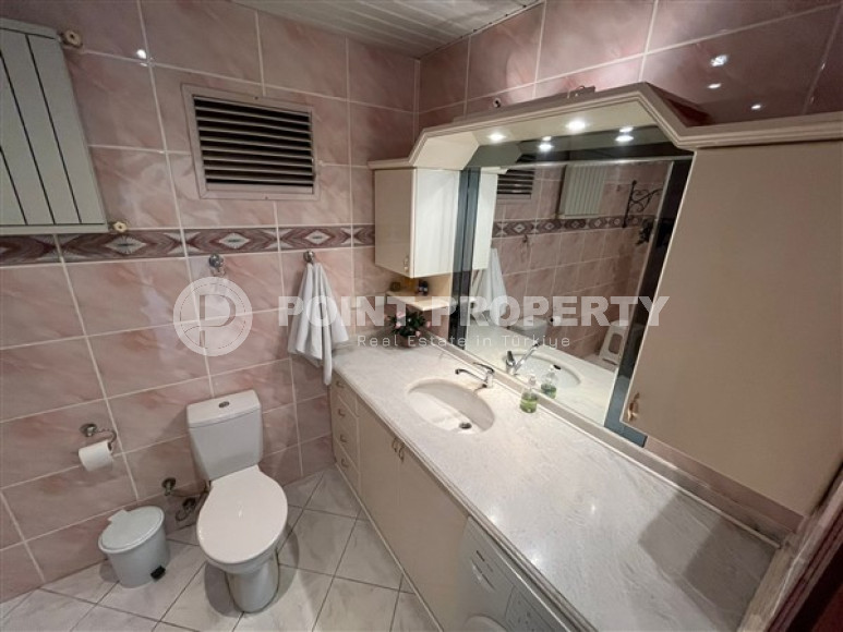 Центр Алании: меблированная четырехкомнатная квартира, 170м², с видом на Аланийскую крепость-id-2317-фото-20