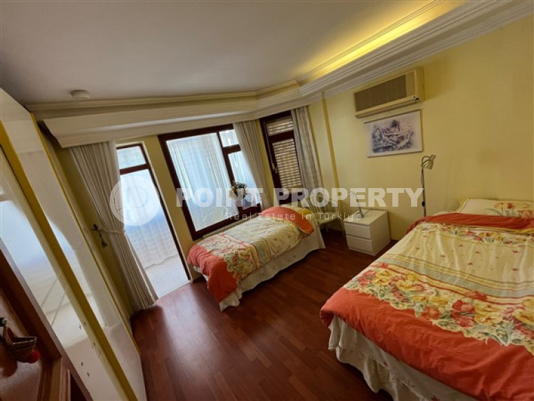 Центр Алании: меблированная четырехкомнатная квартира, 170м², с видом на Аланийскую крепость-id-2317-фото-23