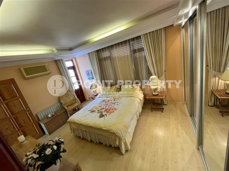 Центр Алании: меблированная четырехкомнатная квартира, 170м², с видом на Аланийскую крепость-id-2317-фото-31