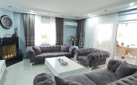 Luxury property: penthouse 4+1, 260 m², with designer interior, in the Lower Oba area, Alanya-id-2323-photo-3