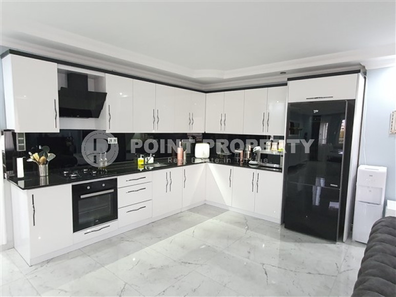 Luxury property: penthouse 4+1, 260 m², with designer interior, in the Lower Oba area, Alanya-id-2323-photo-5