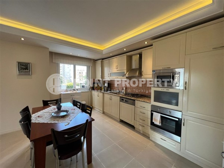 Просторные, меблированные апартаменты 2+1, площадью 130 м2, вблизи от моря в Махмутларе, Алания-id-2334-фото-4