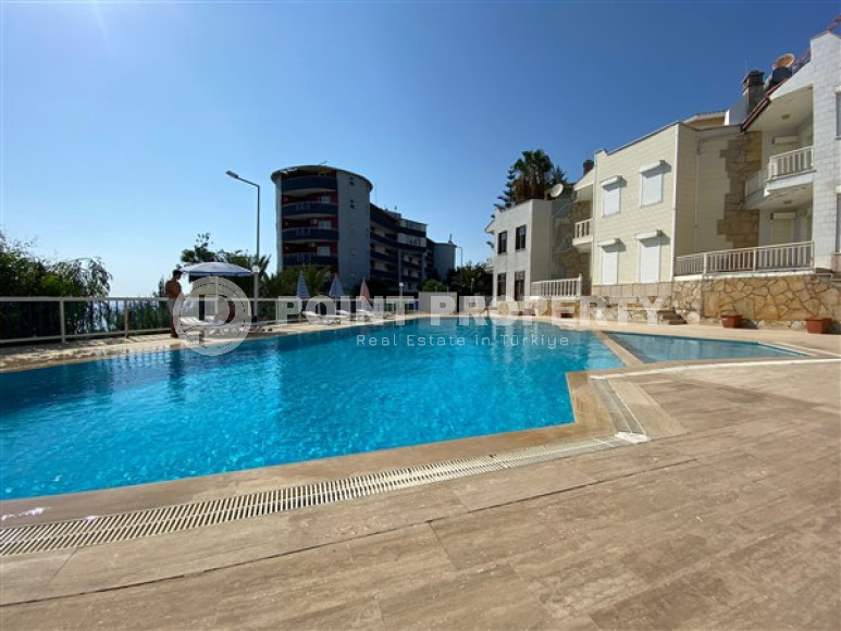 Трехэтажная вилла с четырьмя спальнями, 220м², в 200м от моря, в районе Алании Тюрклере.-id-2349-фото-24