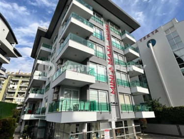 Cozy one-bedroom turnkey apartment, 65m², 150m from the sea in Alanya Oba-id-2353-photo-1