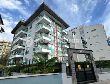 Cozy one-bedroom turnkey apartment, 65m², 150m from the sea in Alanya Oba-id-2353-photo-3