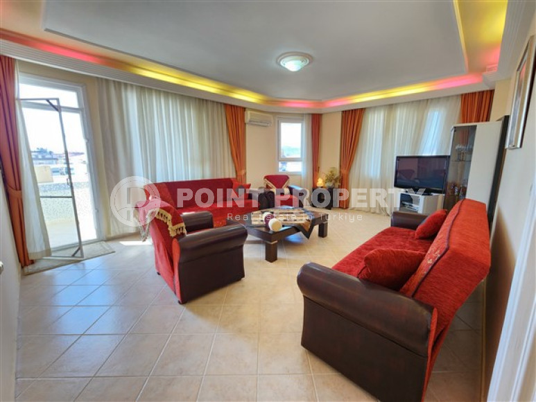 Resale property in the Oba area: furnished apartment 2+1, 125m², in a residence with a swimming pool.-id-2354-photo-8