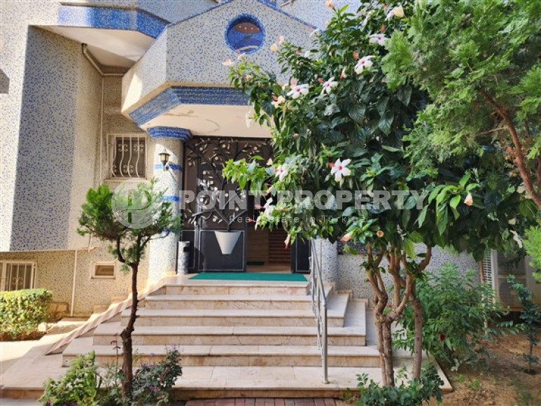 Resale property in the Oba area: furnished apartment 2+1, 125m², in a residence with a swimming pool.-id-2354-photo-24
