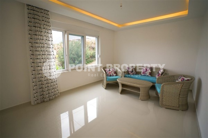 Просторная двухэтажная вилла 4+1, 200 м2 с бассейном в районе Каргыждак, Алания-id-2356-фото-5