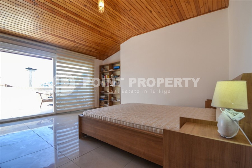 Furnished duplex 2+1 in the very center of Alanya, 300 meters from Cleopatra Beach-id-1200-photo-6