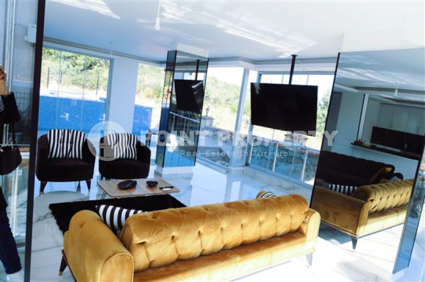 Элегантная, двухэтажная вилла 3+1 с бассейном, площадью 400 м2 в районе Бекташ, Алания-id-2357-фото-4