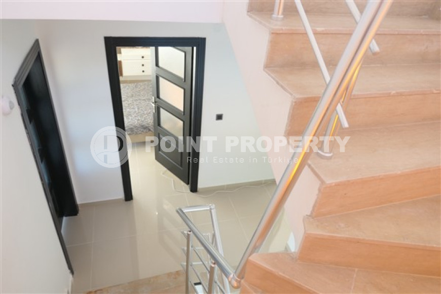 Элегантная, двухэтажная вилла 3+1 с бассейном, площадью 400 м2 в районе Бекташ, Алания-id-2357-фото-16