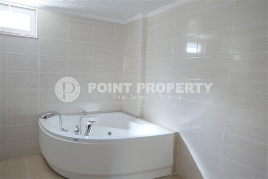 Элегантная, двухэтажная вилла 3+1 с бассейном, площадью 400 м2 в районе Бекташ, Алания-id-2357-фото-18