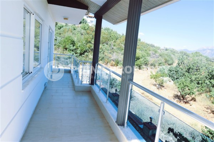 Элегантная, двухэтажная вилла 3+1 с бассейном, площадью 400 м2 в районе Бекташ, Алания-id-2357-фото-22