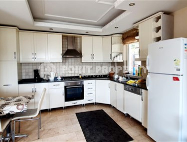 Комфортабельная, двухэтажная вилла 4+1 с личным бассейном, площадью 275 м2 с прилегающей территорией 400 м2, в районе Бекташ, Алания-id-2359-фото-5