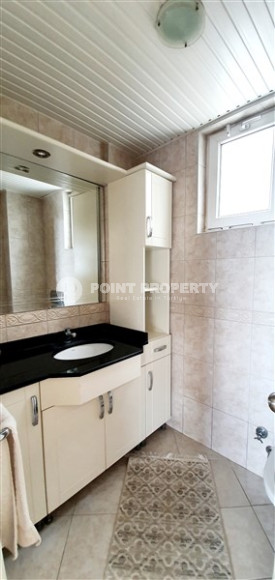 Комфортабельная, двухэтажная вилла 4+1 с личным бассейном, площадью 275 м2 с прилегающей территорией 400 м2, в районе Бекташ, Алания-id-2359-фото-8