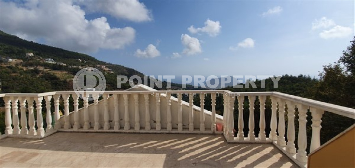 Комфортабельная, двухэтажная вилла 4+1 с личным бассейном, площадью 275 м2 с прилегающей территорией 400 м2, в районе Бекташ, Алания-id-2359-фото-16