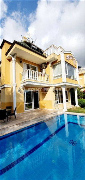 Комфортабельная, двухэтажная вилла 4+1 с личным бассейном, площадью 275 м2 с прилегающей территорией 400 м2, в районе Бекташ, Алания-id-2359-фото-22