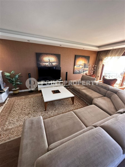 Spacious duplex 4+1 300m2 in the popular Oba area from the owner-id-2360-photo-4