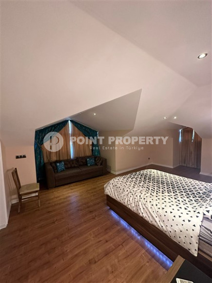 Spacious duplex 4+1 300m2 in the popular Oba area from the owner-id-2360-photo-8