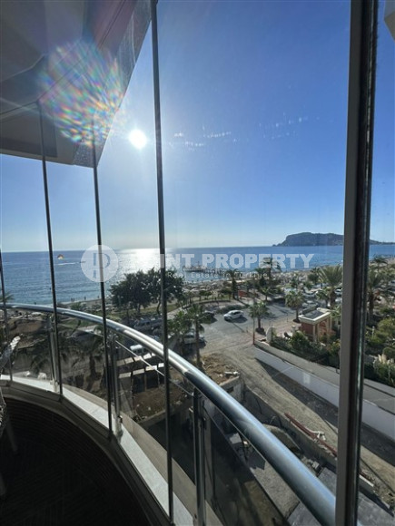 Spacious duplex 4+1 300m2 in the popular Oba area from the owner-id-2360-photo-17