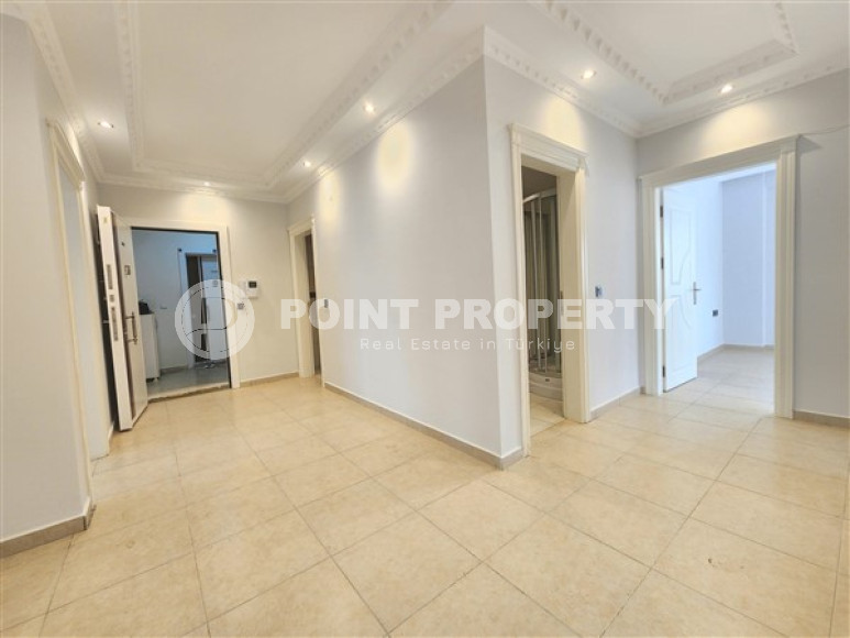 Четырехкомнатная квартира с чистовой отделкой, 185м², в 100м от моря в Махмутларе, Алания-id-2369-фото-3