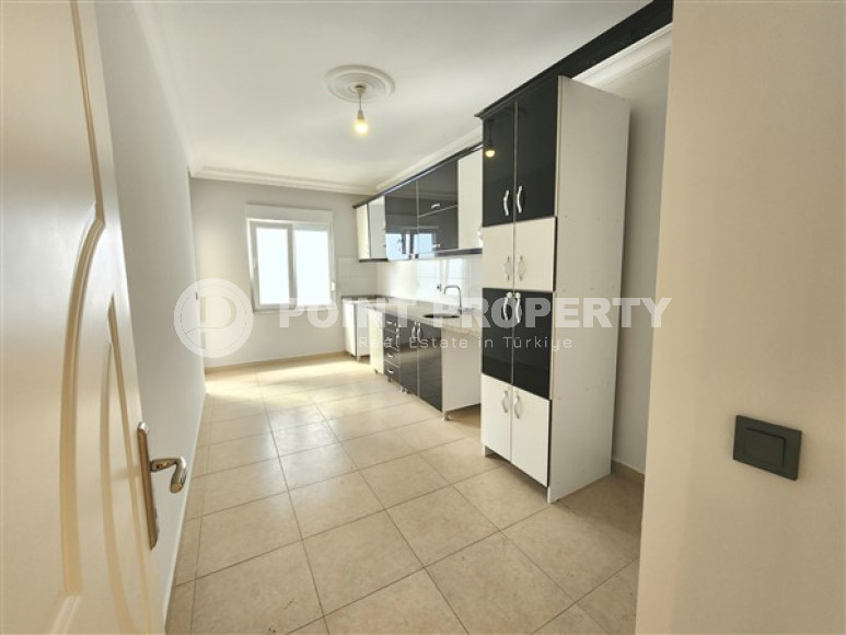 Четырехкомнатная квартира с чистовой отделкой, 185м², в 100м от моря в Махмутларе, Алания-id-2369-фото-4