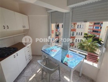 Недорогая вторичная недвижимость: квартира с одной спальней, 65м², в 250м от моря, в Махмутларе-id-2370-фото-2