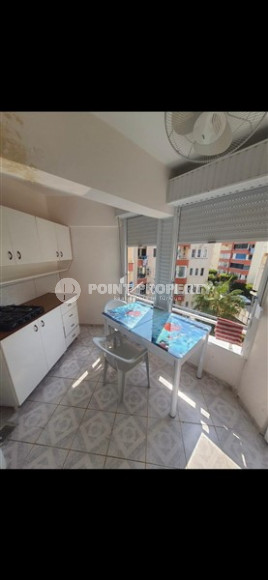 Недорогая вторичная недвижимость: квартира с одной спальней, 65м², в 250м от моря, в Махмутларе-id-2370-фото-2