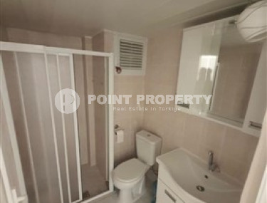 Недорогая вторичная недвижимость: квартира с одной спальней, 65м², в 250м от моря, в Махмутларе-id-2370-фото-3