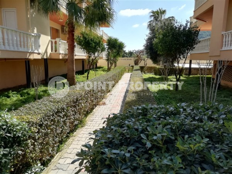 Four-room apartment, 120m², in a residence with a swimming pool in the center of Gazipasa, Alanya-id-2376-photo-3