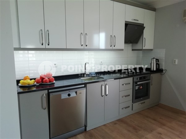 Четырехкомнатная квартира, 120м², в резиденции с бассейном в центре района Газипаша, Алания-id-2376-фото-9