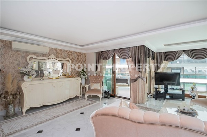 Elite five-room penthouse, 315m², on the first coastline in Oba, Alanya-id-2375-photo-8