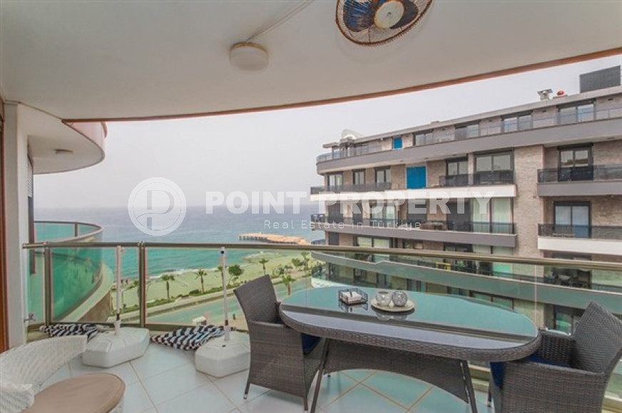 Elite five-room penthouse, 315m², on the first coastline in Oba, Alanya-id-2375-photo-15