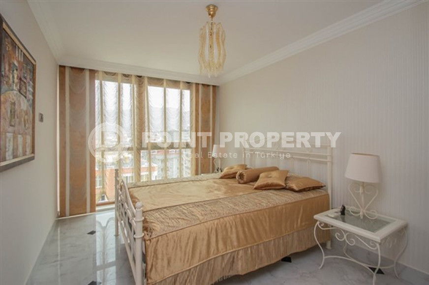 Elite five-room penthouse, 315m², on the first coastline in Oba, Alanya-id-2375-photo-23