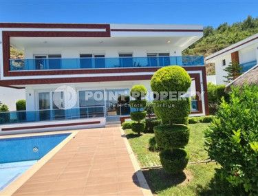Luxury villa 4+1, 300m², with private pool in a grand residential complex in Alanya - Kargicak-id-2377-photo-1