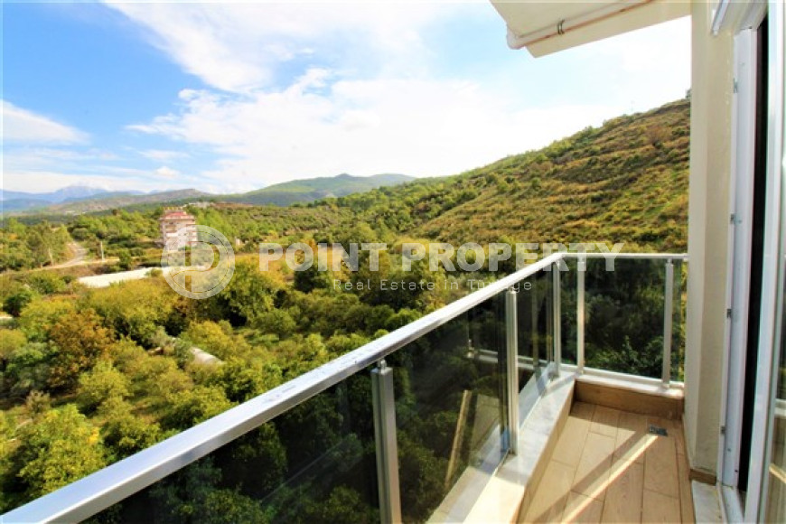Apartment with two balconies and one terrace, 95m2 in a new complex in Demirtas, Alanya-id-2385-photo-1