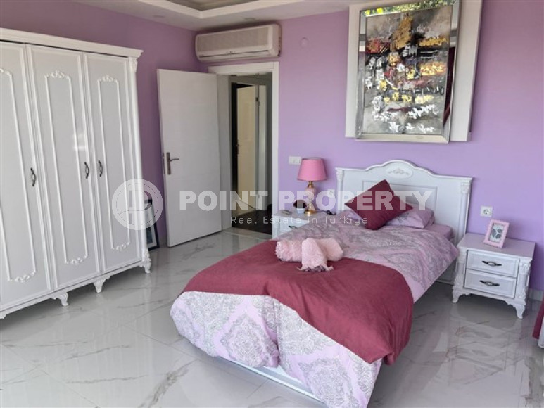 Роскошная, двухэтажная вилла 3+1, площадью 200 м2 с потрясающими видами на море, район Динек, Алания-id-2387-фото-16