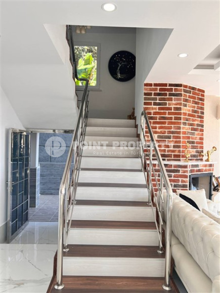 Роскошная, двухэтажная вилла 3+1, площадью 200 м2 с потрясающими видами на море, район Динек, Алания-id-2387-фото-28