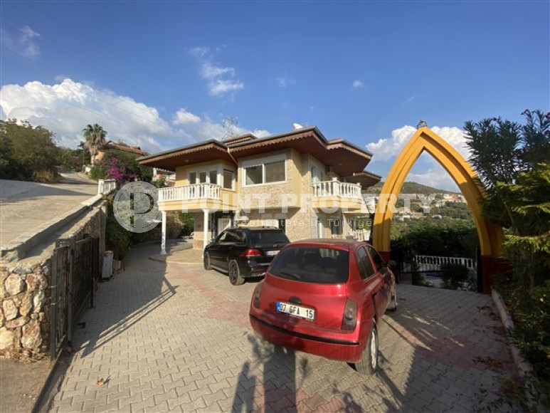 Spacious villa 3+2, 145m², with a swimming pool, in the elite mountainous area of Alanya Bektas, 1500m from the sea-id-2390-photo-1