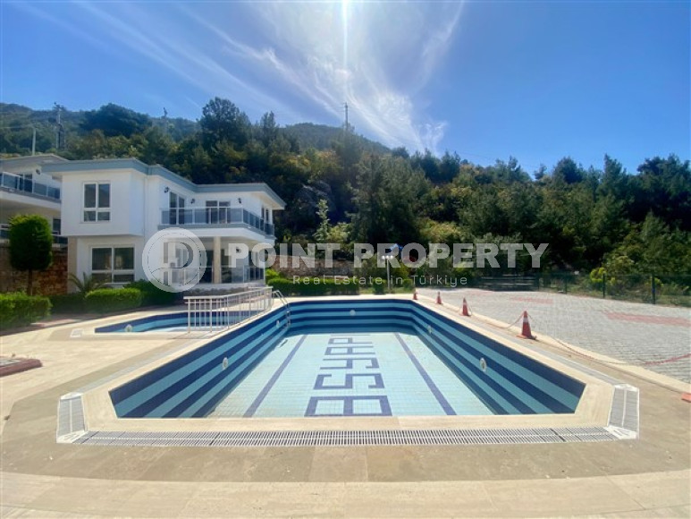 Превосходная, двухэтажная вилла 3+1 с личным бассейном и джакузи, площадью 230 м2, в горном районе Бекташ, Алания-id-2393-фото-1