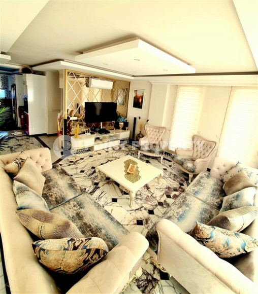 Превосходная, двухэтажная вилла 3+1 с личным бассейном и джакузи, площадью 230 м2, в горном районе Бекташ, Алания-id-2393-фото-2