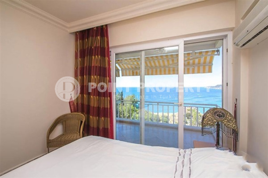Four-room apartment, 115 m², in the heart of Alanya - Kale, with panoramic views of the Mediterranean Sea-id-2394-photo-6