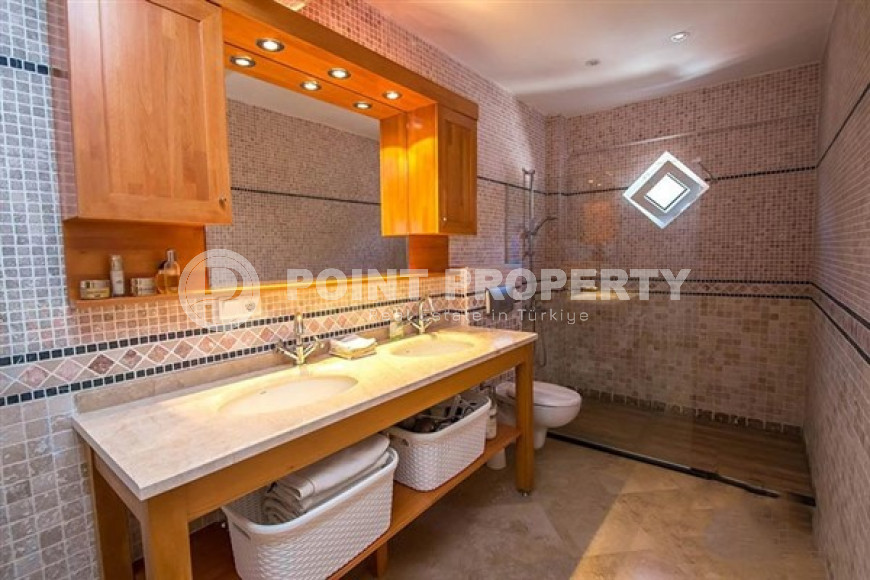 Four-room apartment, 115 m², in the heart of Alanya - Kale, with panoramic views of the Mediterranean Sea-id-2394-photo-10
