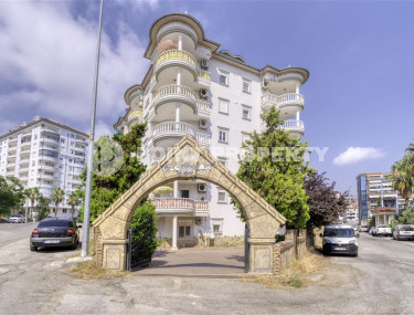 Stylish spacious apartment with furniture and appliances in Cikcilli. 120 sq.m.-id-1204-photo-3