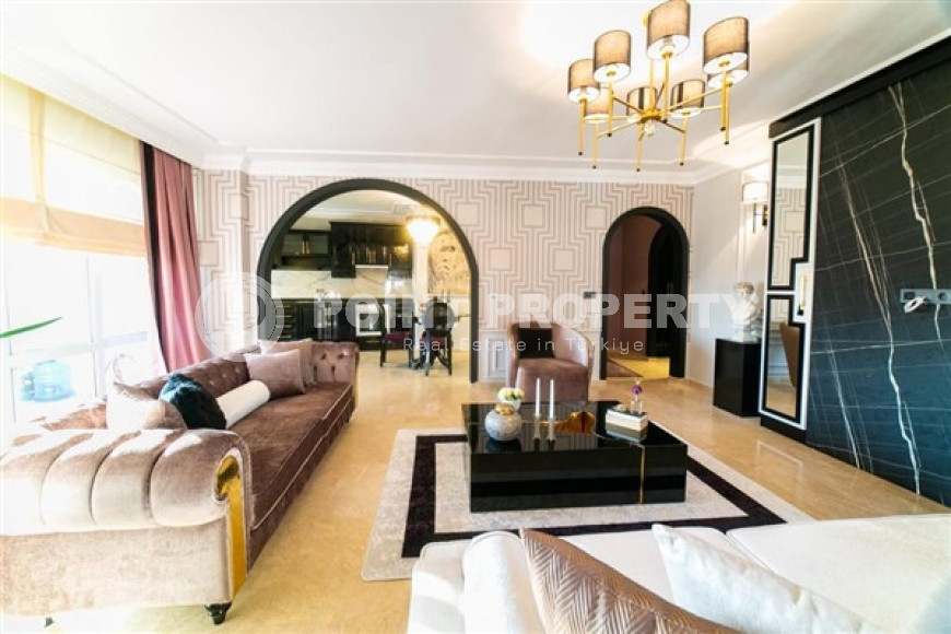 Luxurious apartment 2+1 125m2 with new appliances and renovation 550m to the Mediterranean Sea-id-2400-photo-2