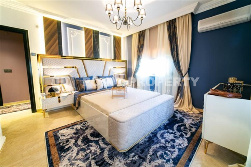 Luxurious apartment 2+1 125m2 with new appliances and renovation 550m to the Mediterranean Sea-id-2400-photo-9